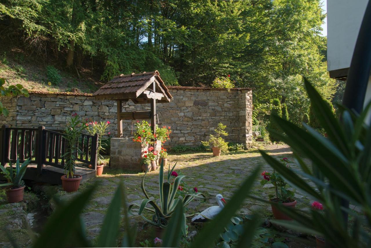 Family Hotel Bile Beli Osŭm Exterior photo