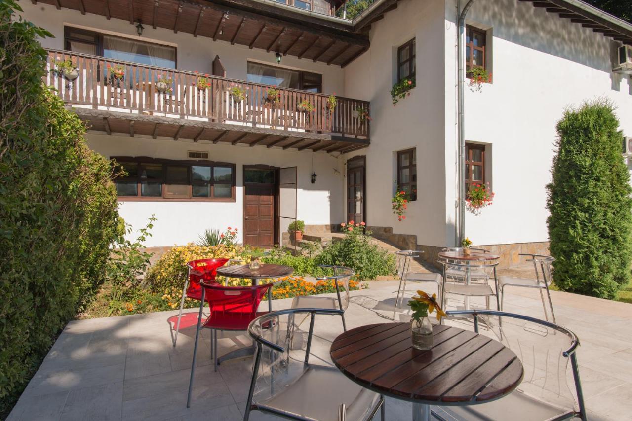 Family Hotel Bile Beli Osŭm Exterior photo